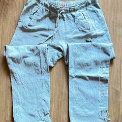 PUMA　グレー　スエットの画像