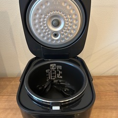 炊飯器　3合炊き　　の画像