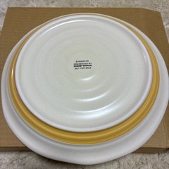 ポンデリングの陶器の皿の画像