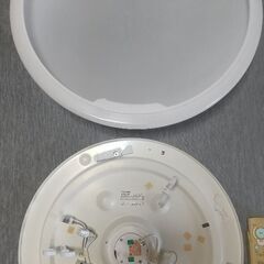 無料 TOSHIBA 蛍光灯器具 シーリングライトの画像