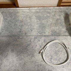 モニター台　強化ガラス　ホワイト　DREAMSOULE製の画像