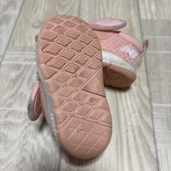 子ども靴11-12㎝スニーカー・室内靴400円よりアシックス・ニューバランス・プーマの画像