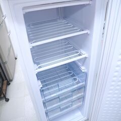 冷凍フリーザー　175L　1ドア　アイリス　IUSD-18A-W　リユース品　価格　27,800円の画像