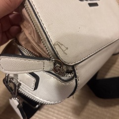 guessのバッグ（ジャンク品）の画像