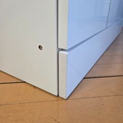 未使用訳あり カップボード幅90 ホワイト 食器棚 キッチン収納 スライド レンジ台 レンジボード コンセント付 大容量 レンジラックの画像