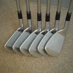 スリクソン　Ｚ－ＴＸアイアン６本セット　クラブケース付の画像