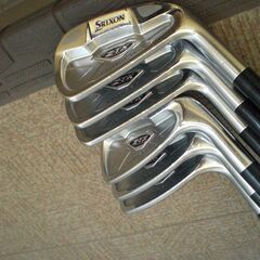 スリクソン　Ｚ－ＴＸアイアン６本セット　クラブケース付の画像