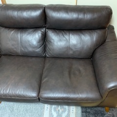 ダークブラウンレザーL字ソファの画像