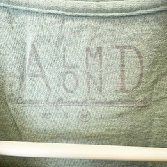 【未使用】ALMOND アーモンド 半袖Tシャツ ロゴ ブランドロゴ 刺繍 USAコットン 日本製 M GRASS TS2007S ユニセックスの画像