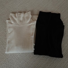 ユニクロ　ハイネック　フリースの画像