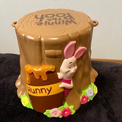 ウィニー・ザ・プー 木の切り株型収納ボックスの画像