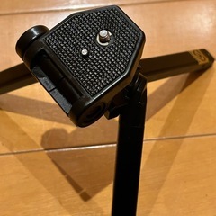 コンパクト金属製ミニ三脚の画像
