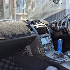 ローンは毎月13,700円～　日産　フェアレディZ　バージョンＳＴ　フジツボマフラー　純正６ＭＴ　ディープコーンステアリング　トランクスポイラー　アイライン　レザーシート　ヒーター付きパワーシート　ＨＩＤの画像