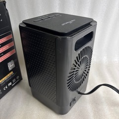 東W#493  小型首振りセラミックヒーター ３段切替 暖房器具 の画像