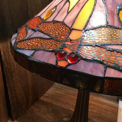 アンティーク ステンドグラス　とんぼ　テーブルランプ 照明器具　スタンドライト　卓上の画像