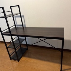 パソコンデスク＆チェア セットお譲りします！
の画像