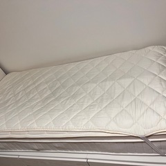 シングルベッド（コンセント付き・収納引き出し付き）マットレス有無OK – 25,000円 – 引き取り限定の画像