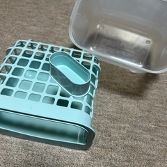 レンジでできる哺乳瓶除菌ケースの画像