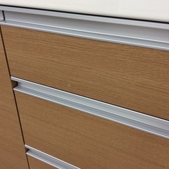 【キャスター付き】キッチンボード　パモウナ ダイニングボード レンジボード 食器棚 カップボード ソフトクローズ仕様 キャスター付き 幅90cm ：ホワイト/ナチュラルの画像