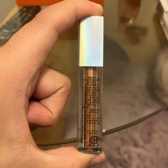 リキッドアイシャドウの画像