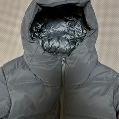 【美品】ユニクロ　シームレスダウンパーカ　Mサイズの画像