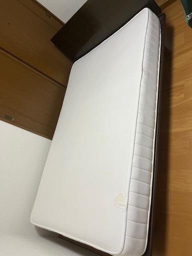 無印　セミダブルベッド