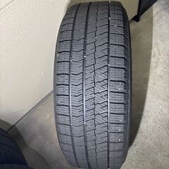 中古スタッドレスタイヤ4本　ブリヂストンVRX2（2022年購入）2005年型スバルフォレスター純正ホイール付きの画像