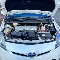 【トヨタ プリウス 2014年式 ホワイト】の画像