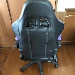 ゲーミングチェア
の画像
