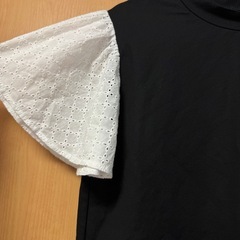 新品タグ付き　Mサイズ　トップスの画像