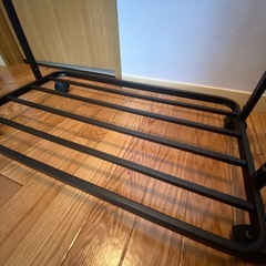 [中古] ハンガーラック　キャスター付きの画像