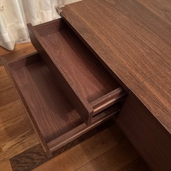 テーブル収納付の画像