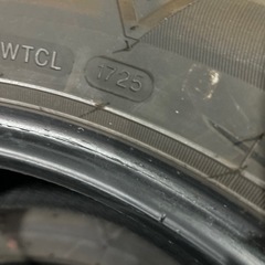 タイヤ　225/60R17の画像