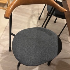 インテリアショップ　五点セット
ダイニングテーブルの画像