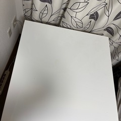 ダイニングテーブルの画像