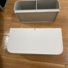 リモコンや小物andティッシュボックスケースの画像