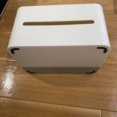 リモコンや小物andティッシュボックスケースの画像