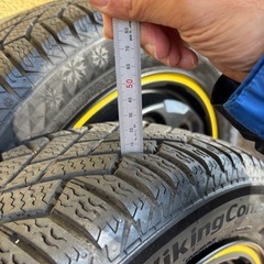 スタッドレスタイヤ＆アルミホイールの画像