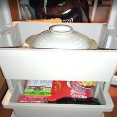 サイドテーブル（3段あります）の画像