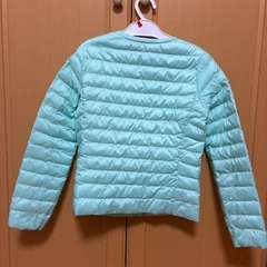 140センチ　ユニクロ　水色アウターの画像