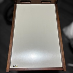 カリモク（Karimoku）製の木製ワゴンです。の画像