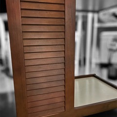 カリモク（Karimoku）製の木製ワゴンです。の画像