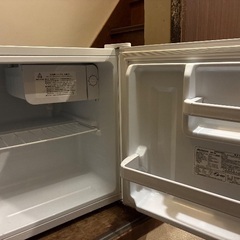 🉐 Abitelax（アビテラックス）ミニ冷蔵庫　ほとんど使ってないです！の画像