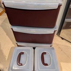 韓国メーカー(ディムチェ)の120Ｌ容量のキムチ冷蔵庫(BSJ-A128SM)2012年製の画像