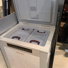 韓国メーカー(ディムチェ)の120Ｌ容量のキムチ冷蔵庫(BSJ-A128SM)2012年製の画像