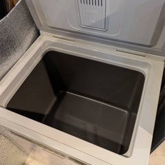 韓国メーカー(ディムチェ)の120Ｌ容量のキムチ冷蔵庫(BSJ-A128SM)2012年製の画像