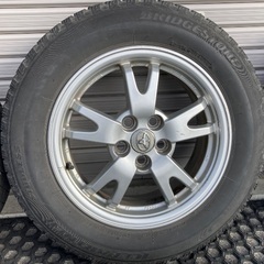 プリウス30純正アルミホイール､スタッドレスタイヤ付き､15インチの画像