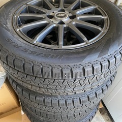 スタッドレスタイヤ 185/65 R15 の画像