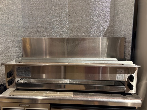 リンナイの下火式(都市ガス)ガス赤外線グリラー(串焼き)RGK-64・2024年製