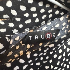 TRUBE ワンピース　中古美品の画像